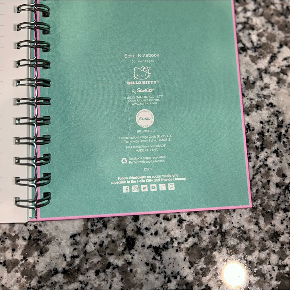 Hello kitty notebook - Picture 4 of 4